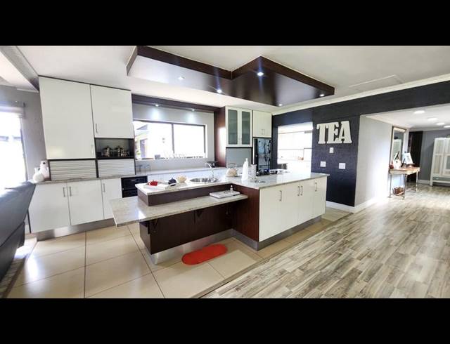 FARM FOR SALE IN BLUE SADDLE RANCHES